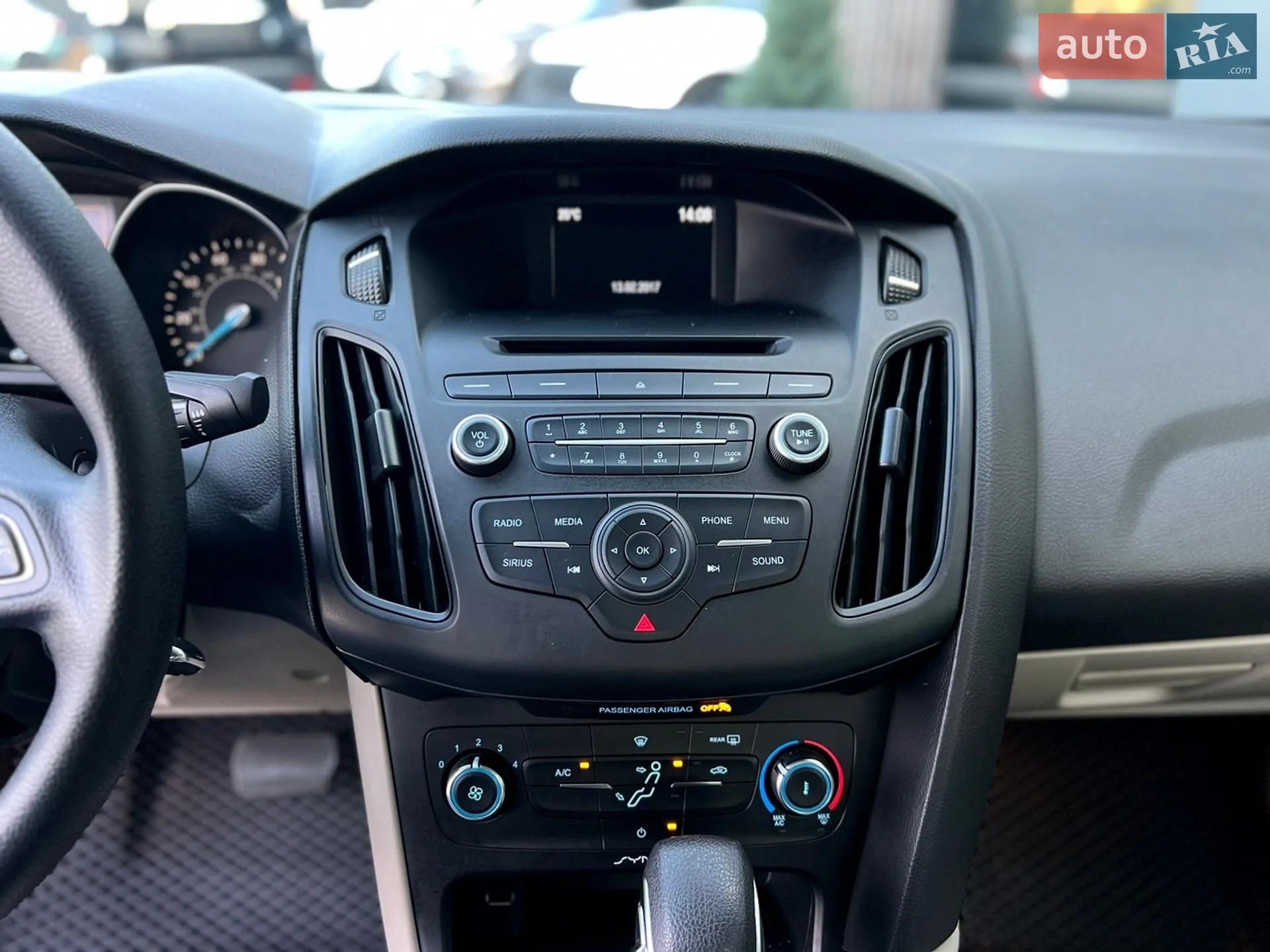 2017 Ford Focus - мініатюра 30