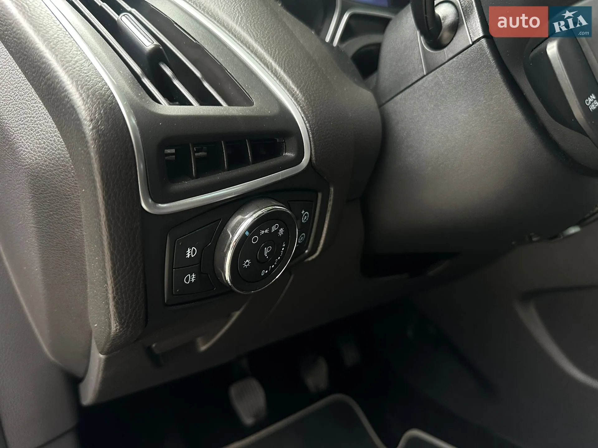 2011 Ford Focus - мініатюра 29