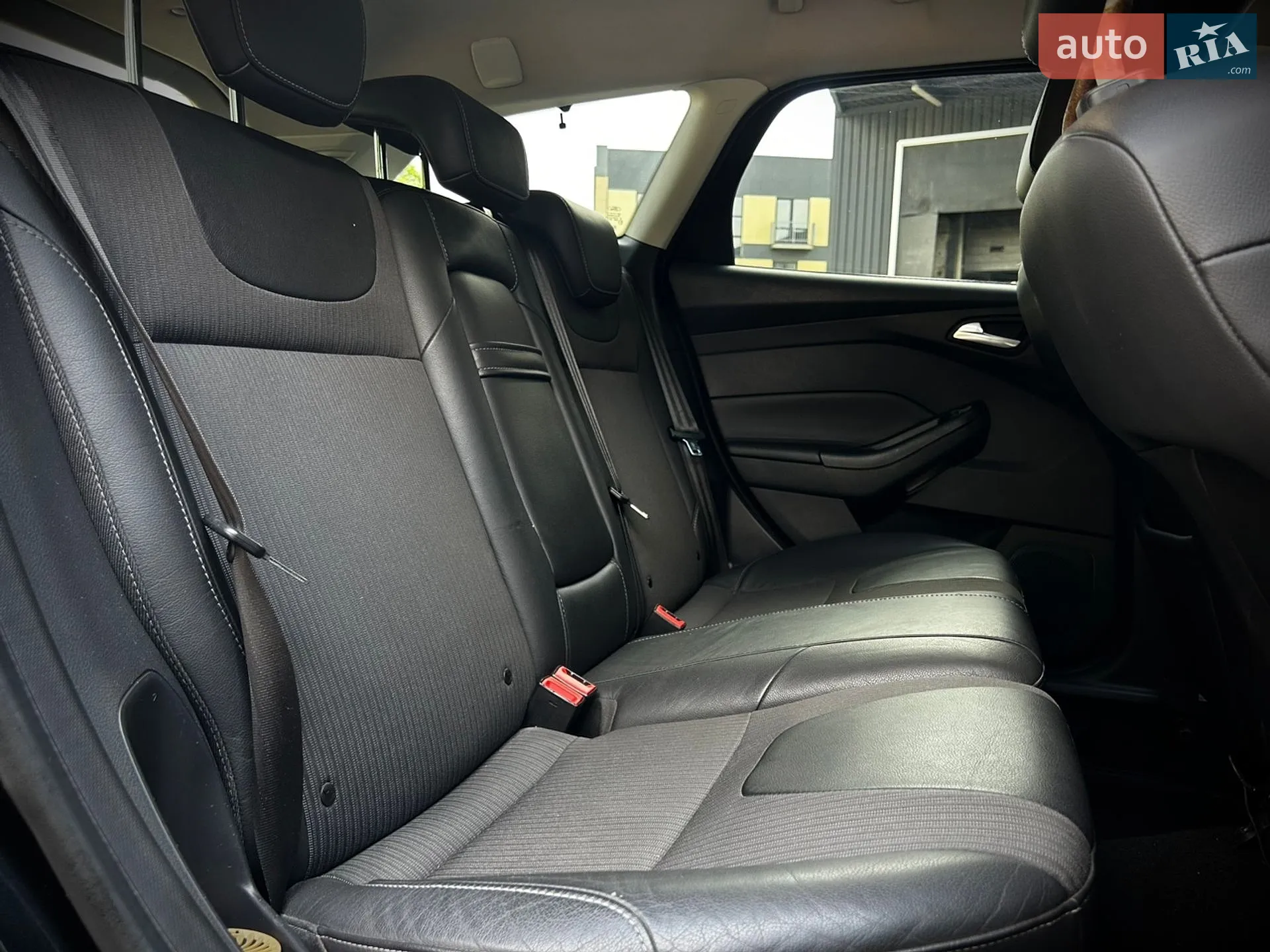 2012 Ford Focus - мініатюра 18
