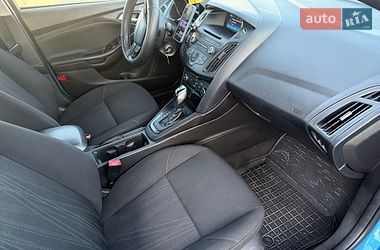 Седан Ford Focus 2015 в Дунаевцах