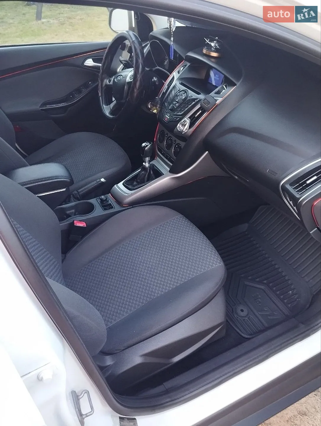 2012 Ford Focus - мініатюра 11