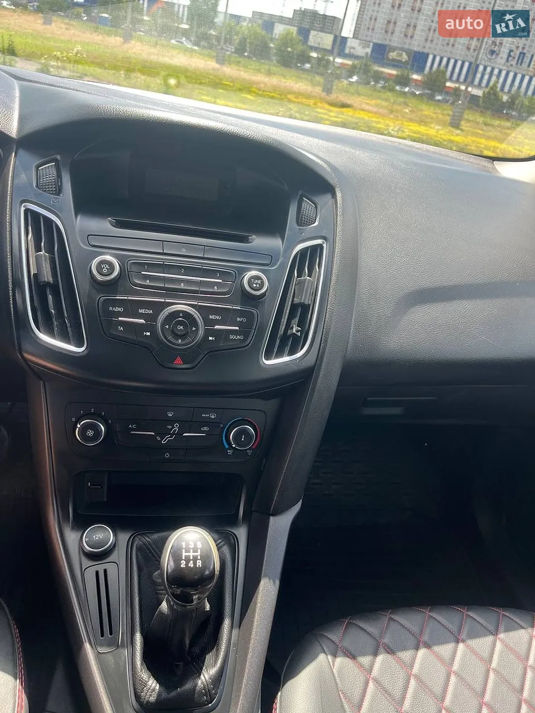 2016 Ford Focus - мініатюра 9