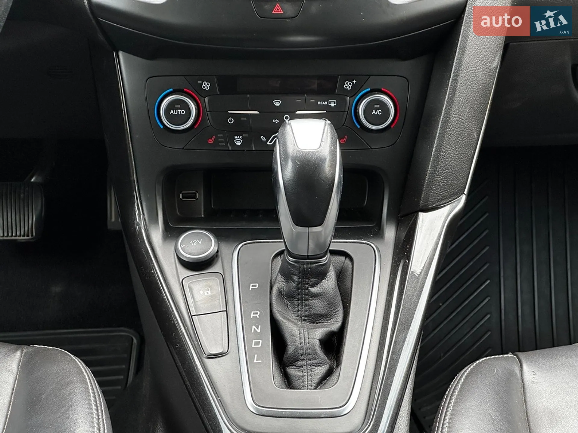 2018 Ford Focus - мініатюра 21