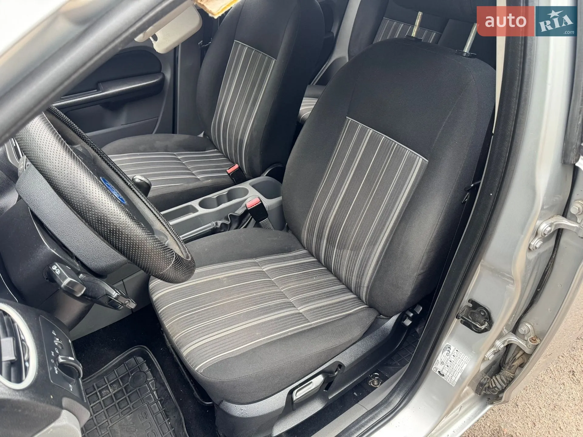 2011 Ford Focus - мініатюра 21