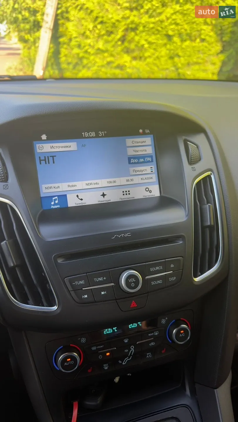 2017 Ford Focus - мініатюра 23