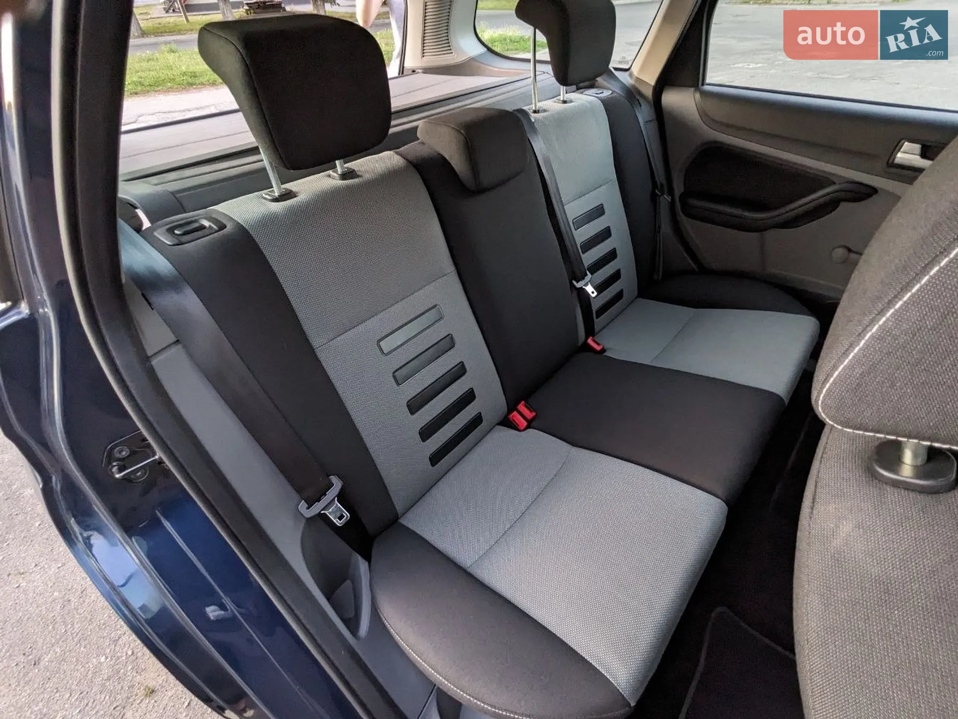 2010 Ford Focus - мініатюра 36
