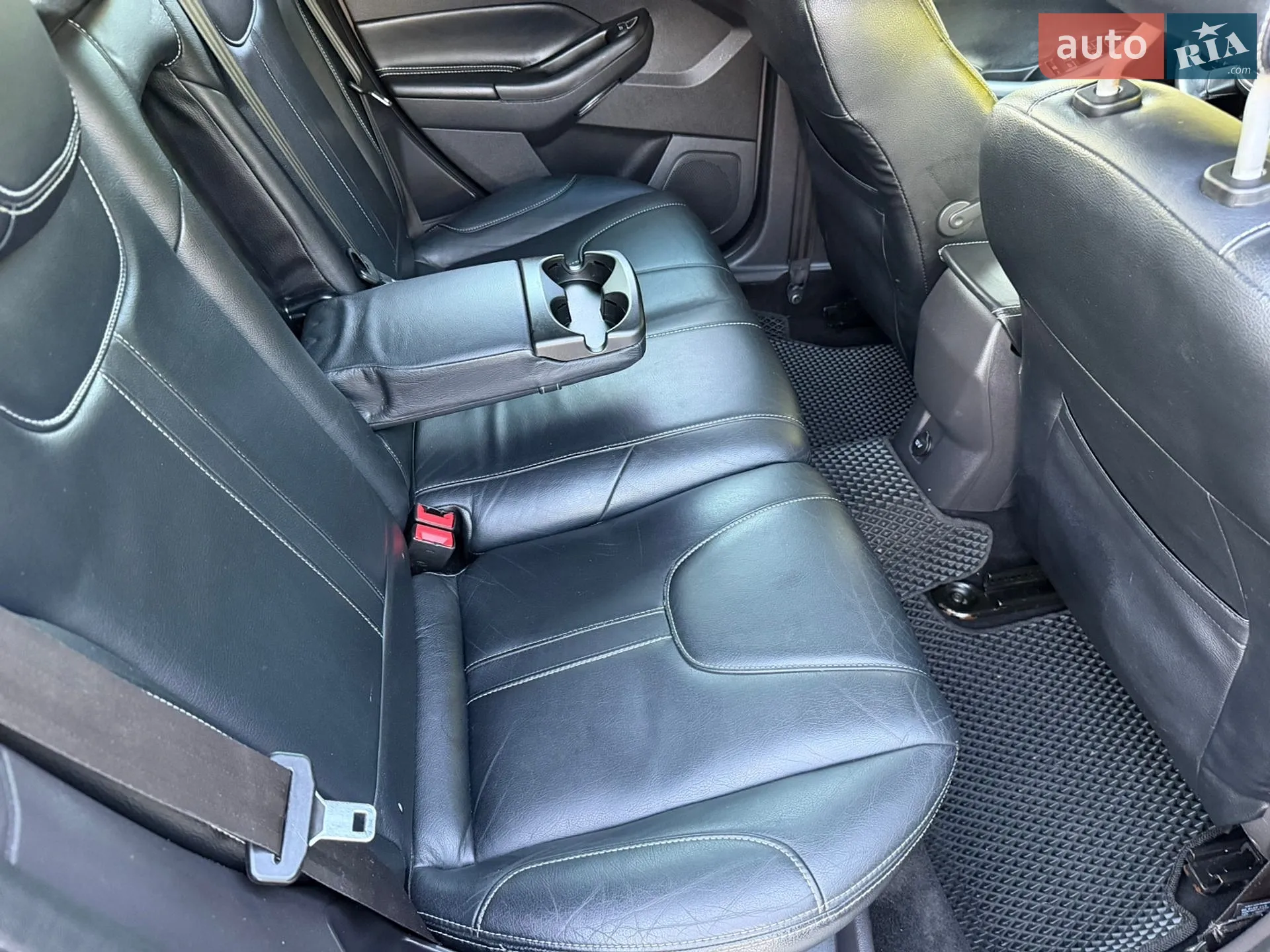 2013 Ford Focus - мініатюра 122