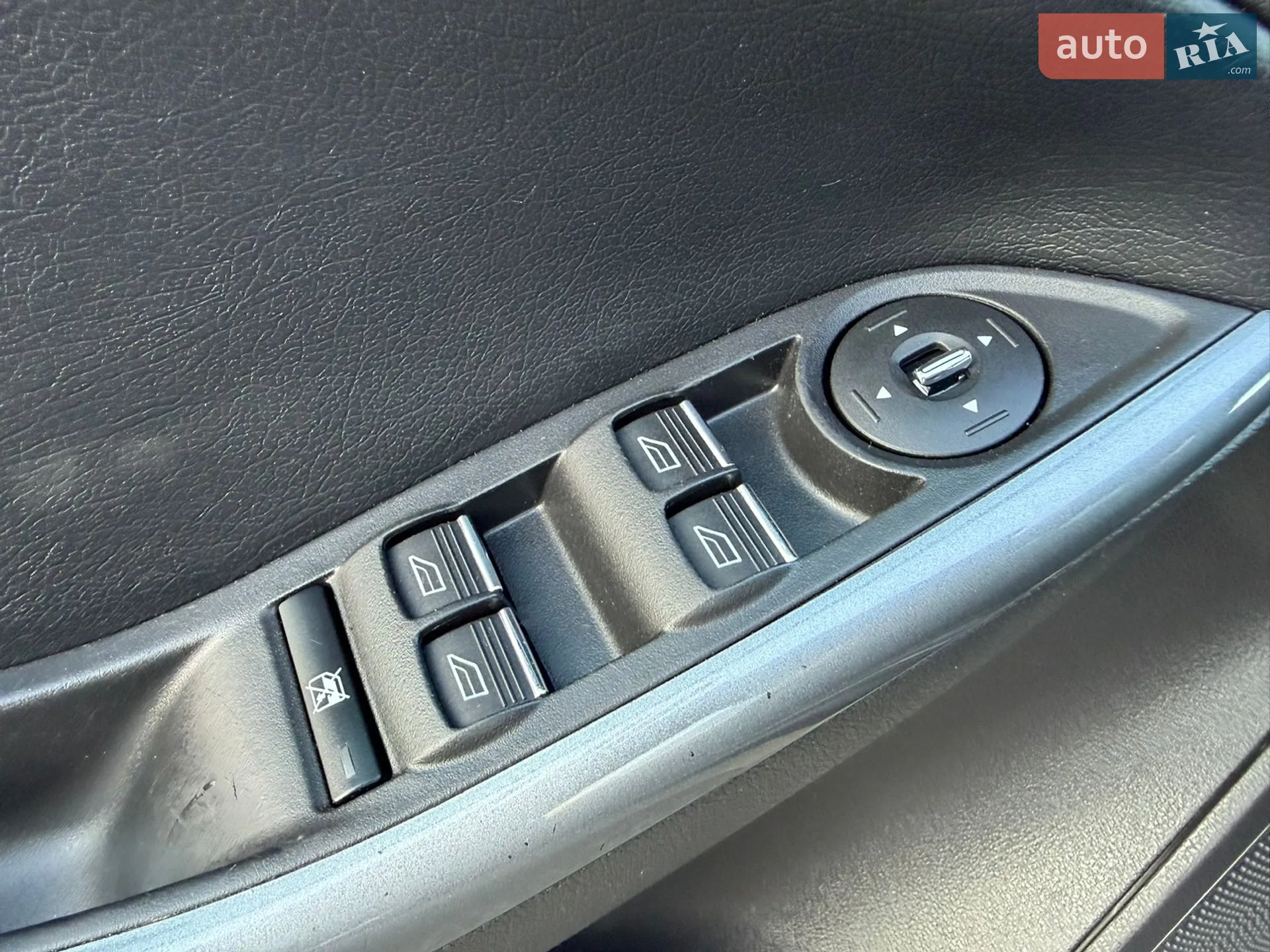2013 Ford Focus - мініатюра 127