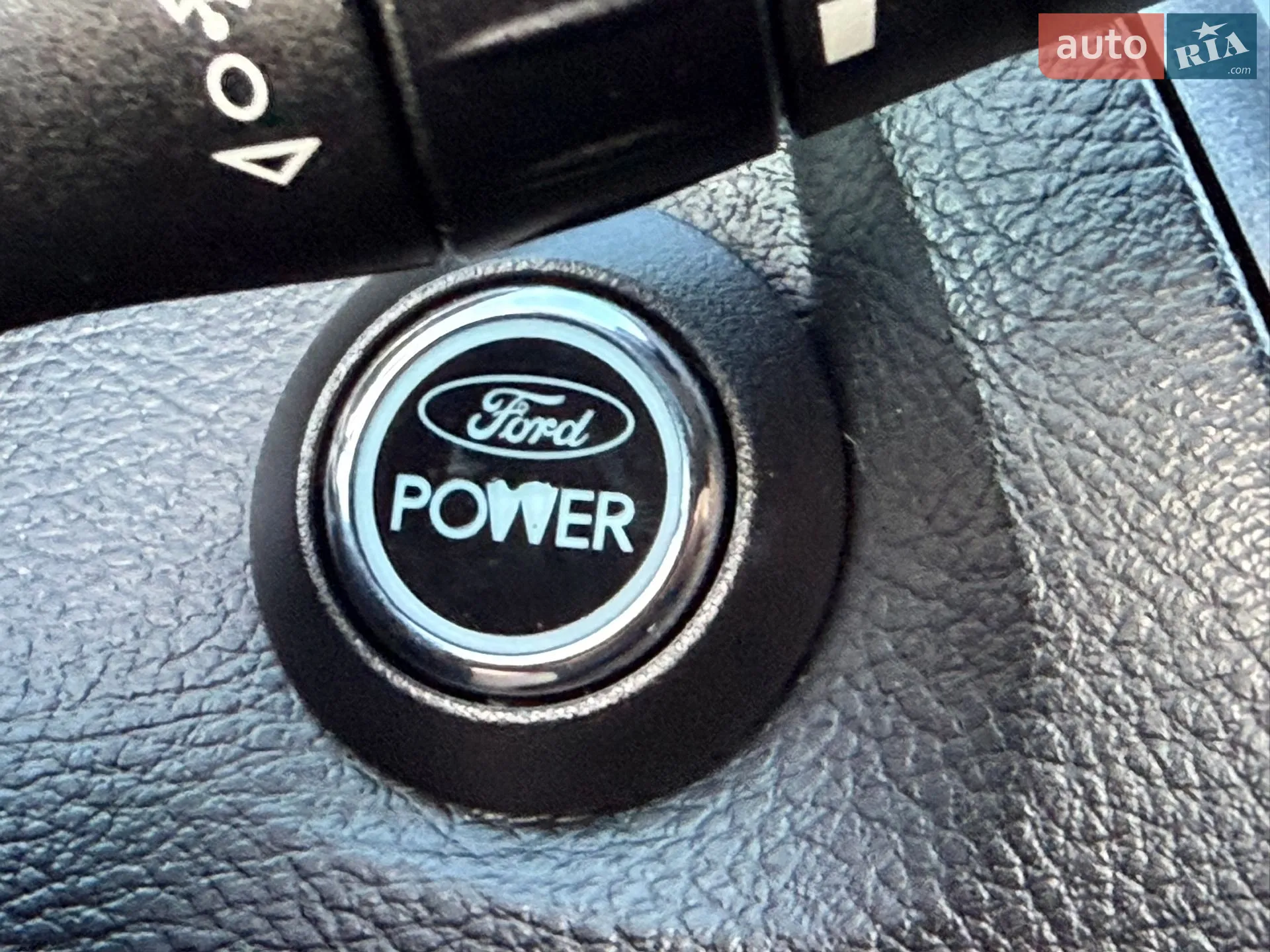 2013 Ford Focus - мініатюра 151