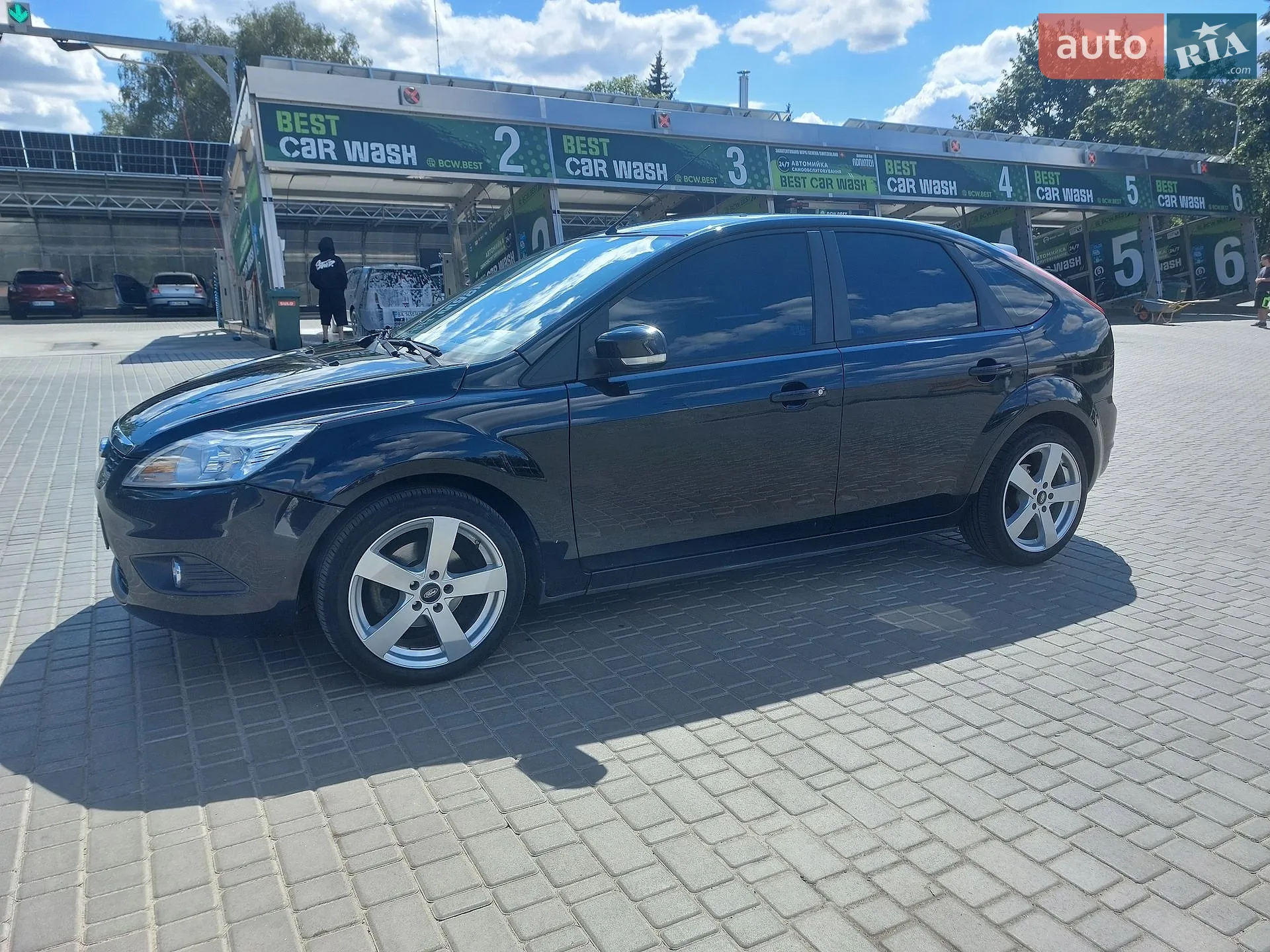 2010 Ford Focus - мініатюра 10
