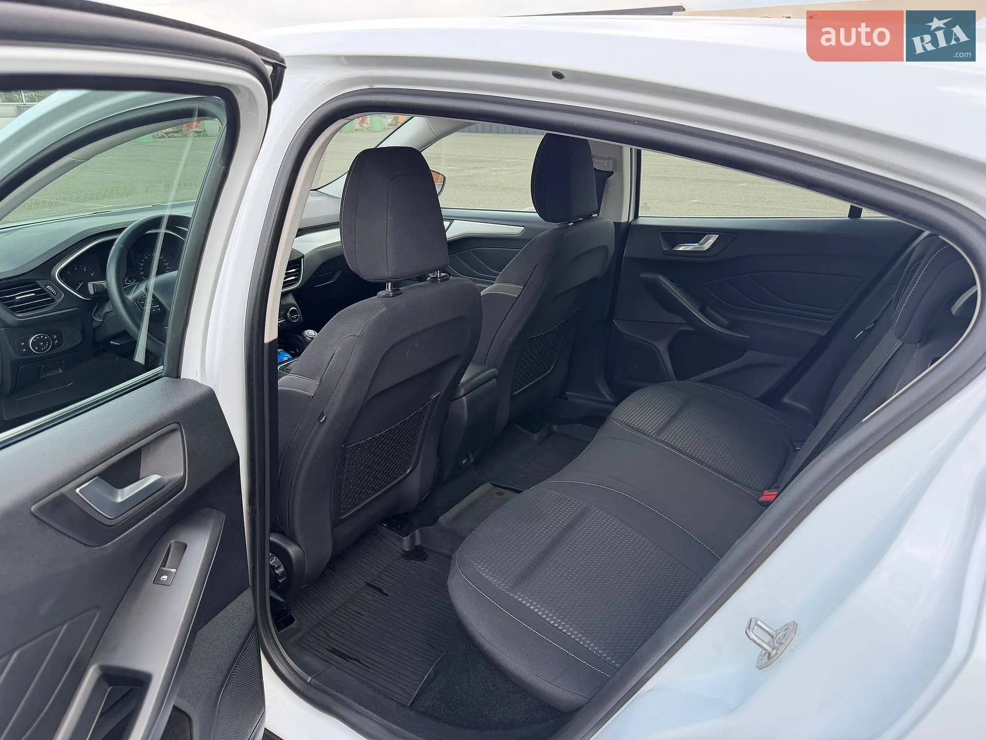 2020 Ford Focus - мініатюра 10