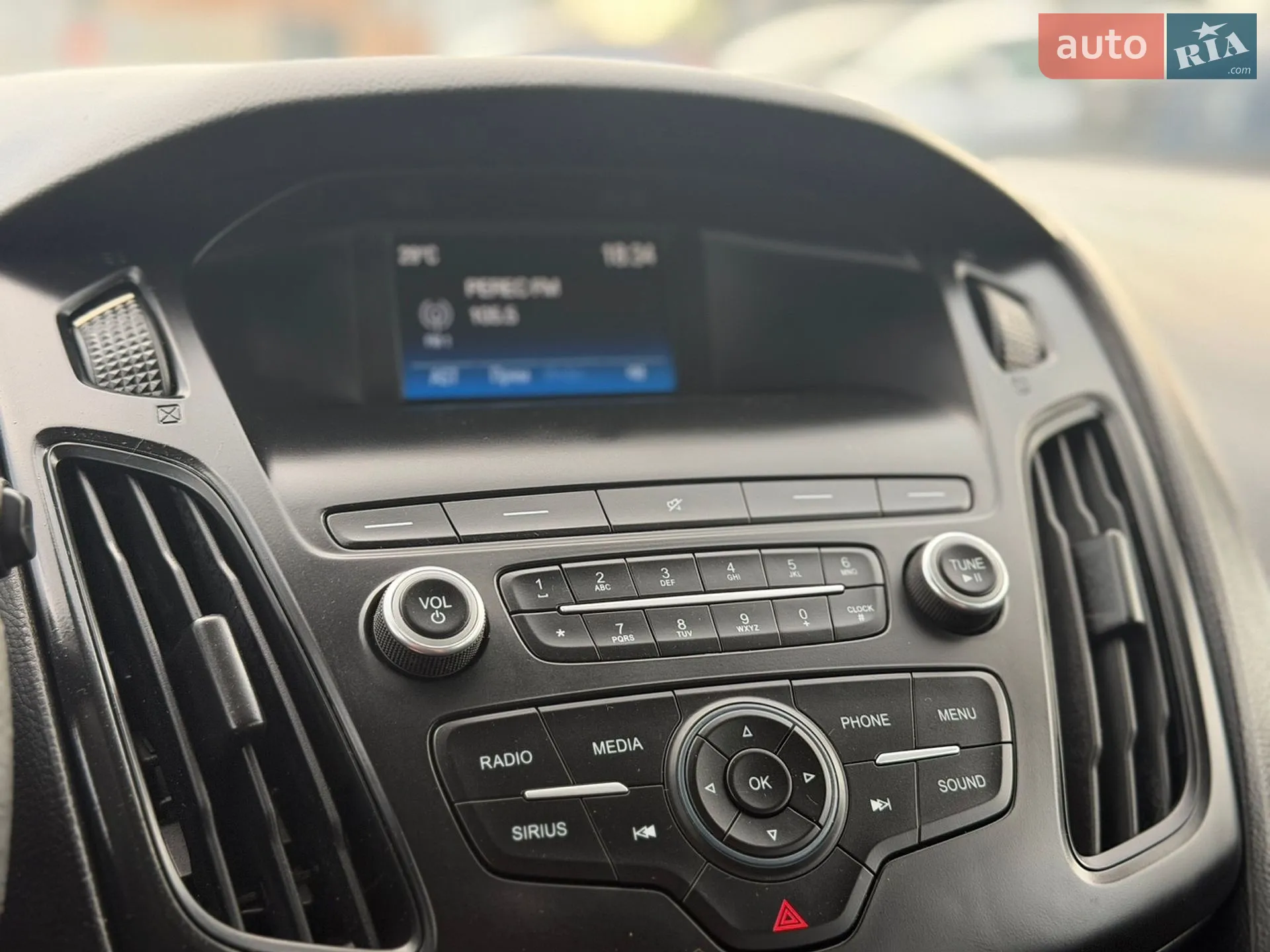 2018 Ford Focus - мініатюра 23