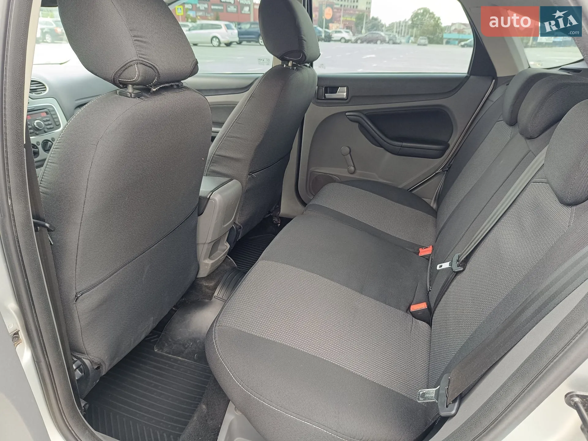 2010 Ford Focus - мініатюра 15