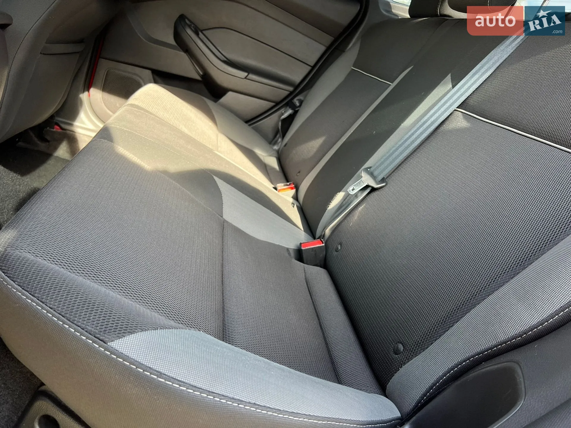 2011 Ford Focus - мініатюра 27