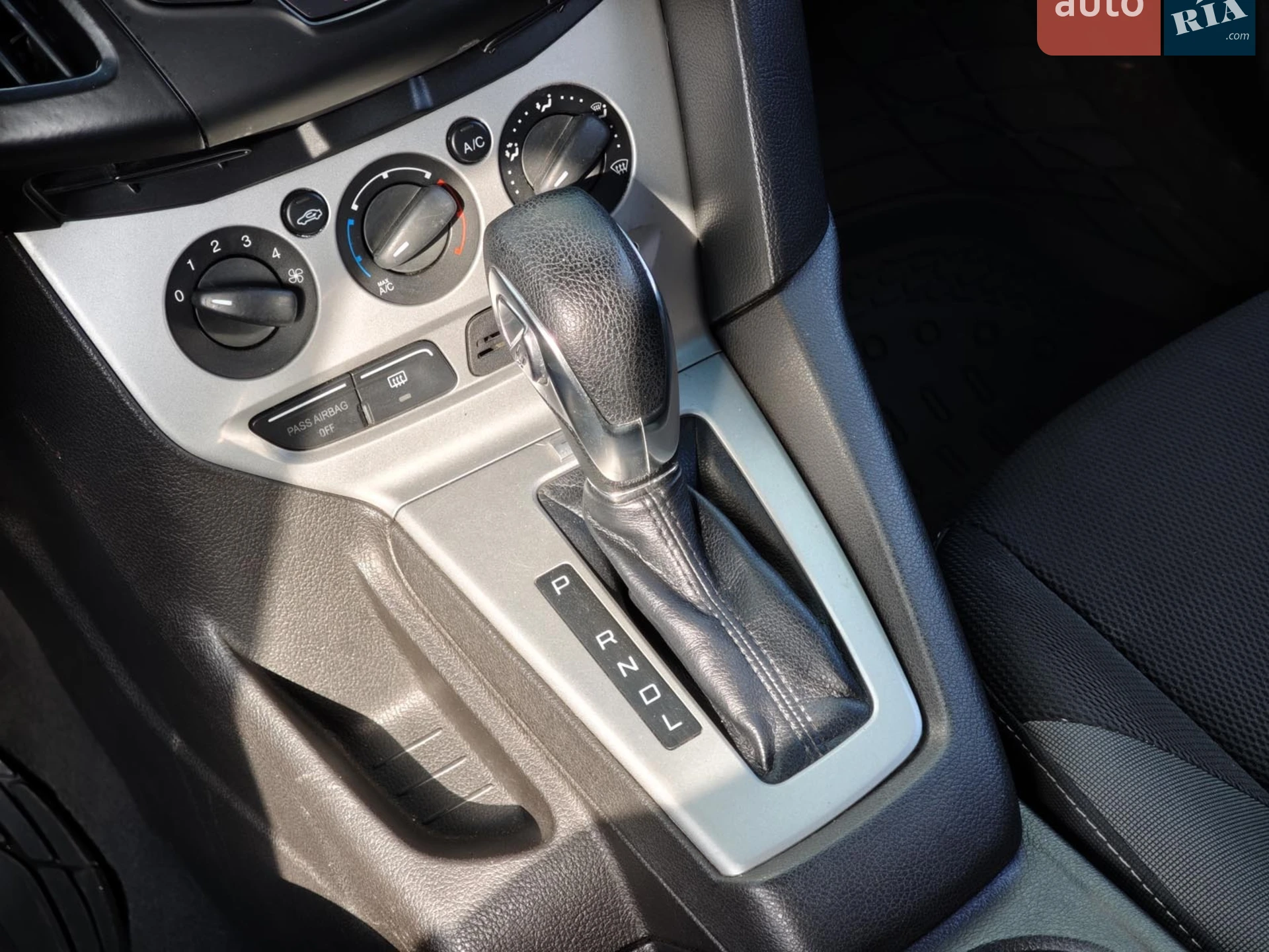 2013 Ford Focus - мініатюра 17