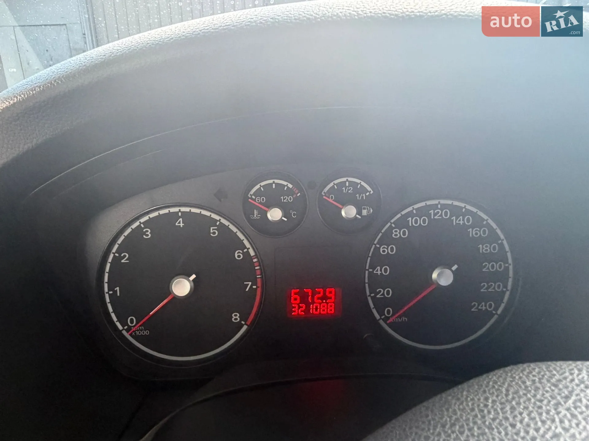 2011 Ford Focus - мініатюра 18