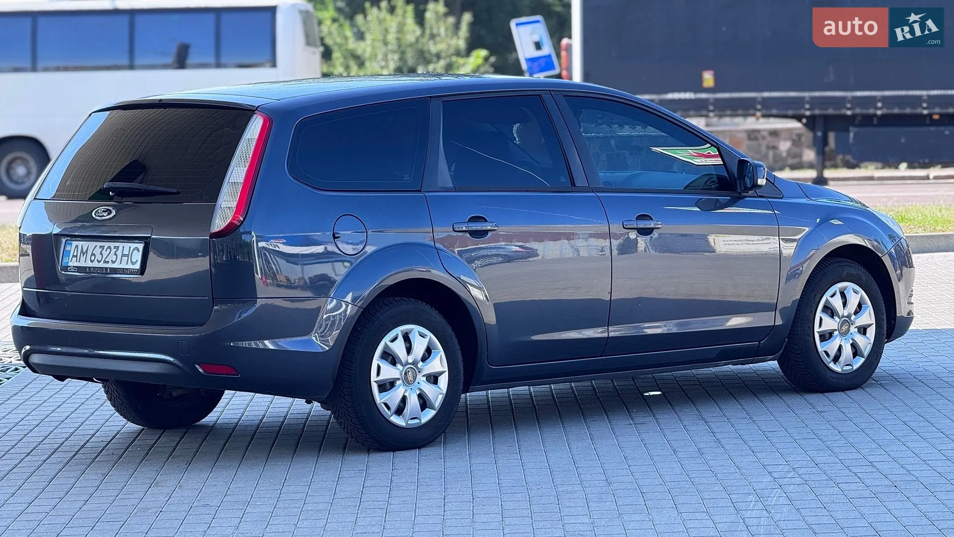 2010 Ford Focus - мініатюра 12