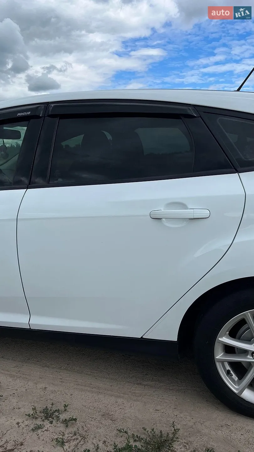 2017 Ford Focus - мініатюра 11
