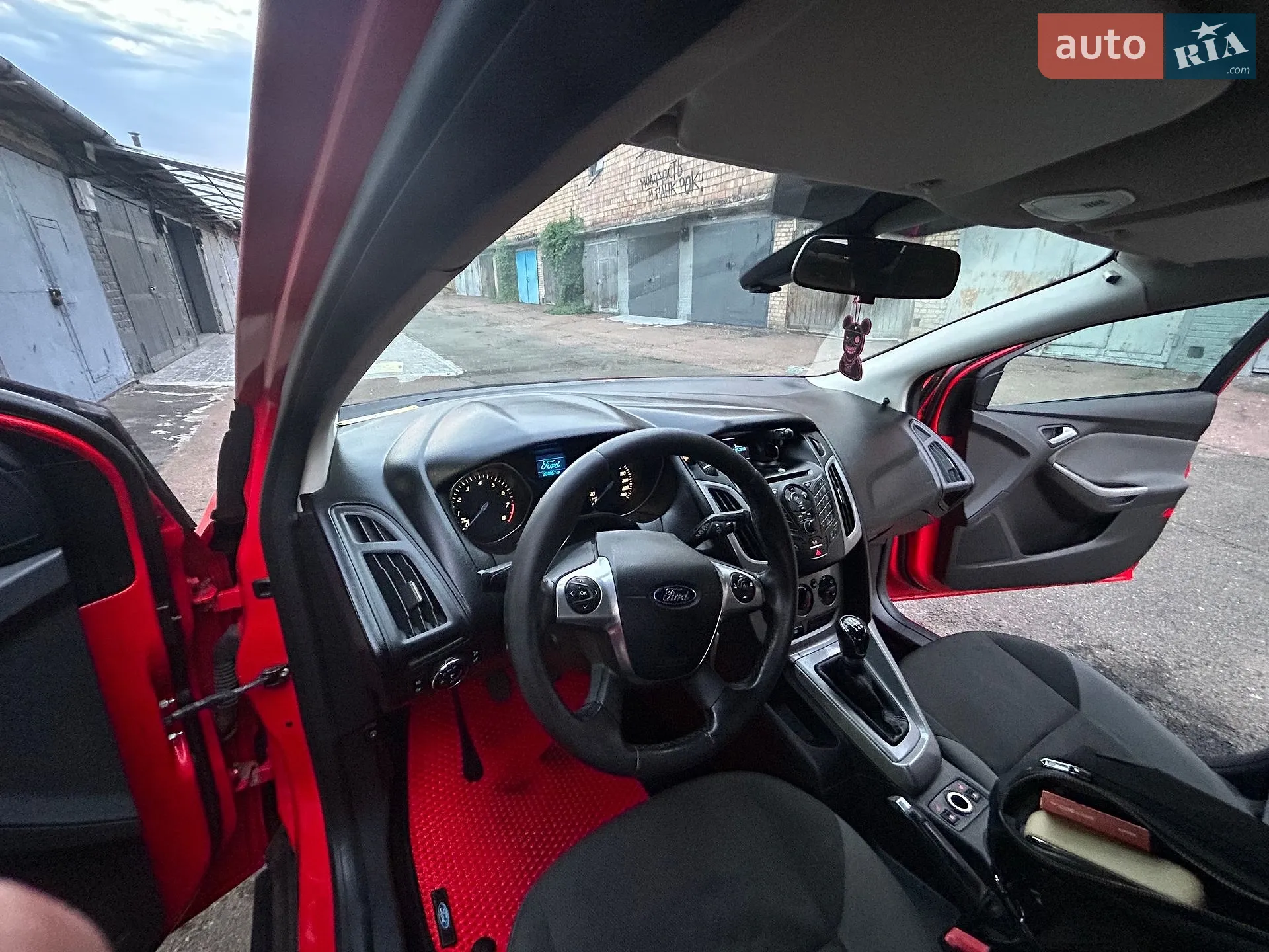 2013 Ford Focus - мініатюра 18