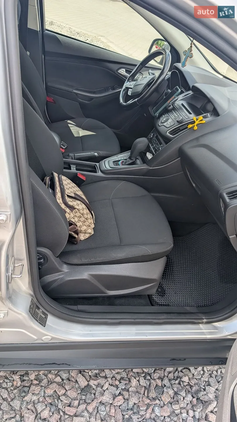 2017 Ford Focus - мініатюра 9
