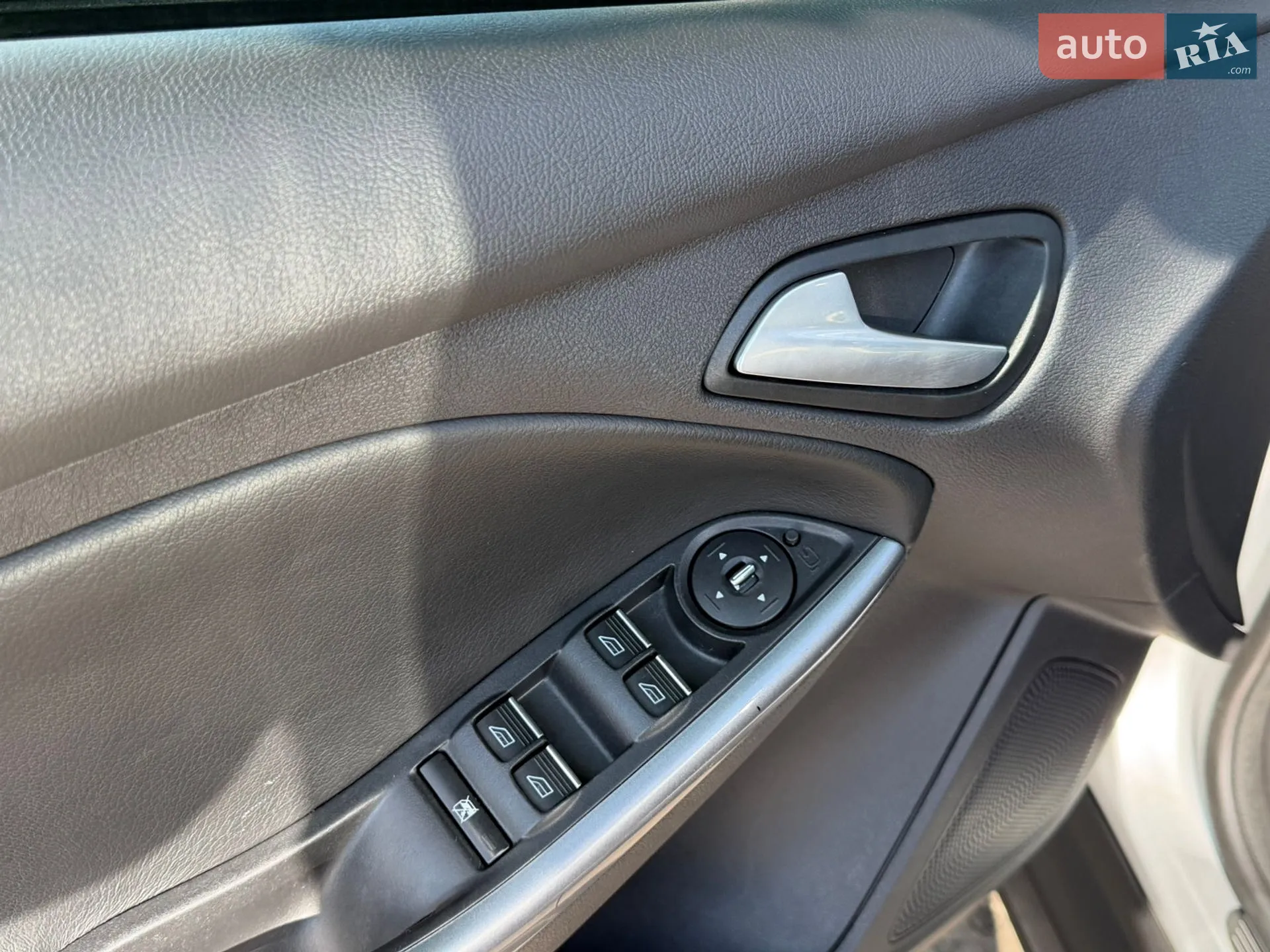 2013 Ford Focus - мініатюра 46