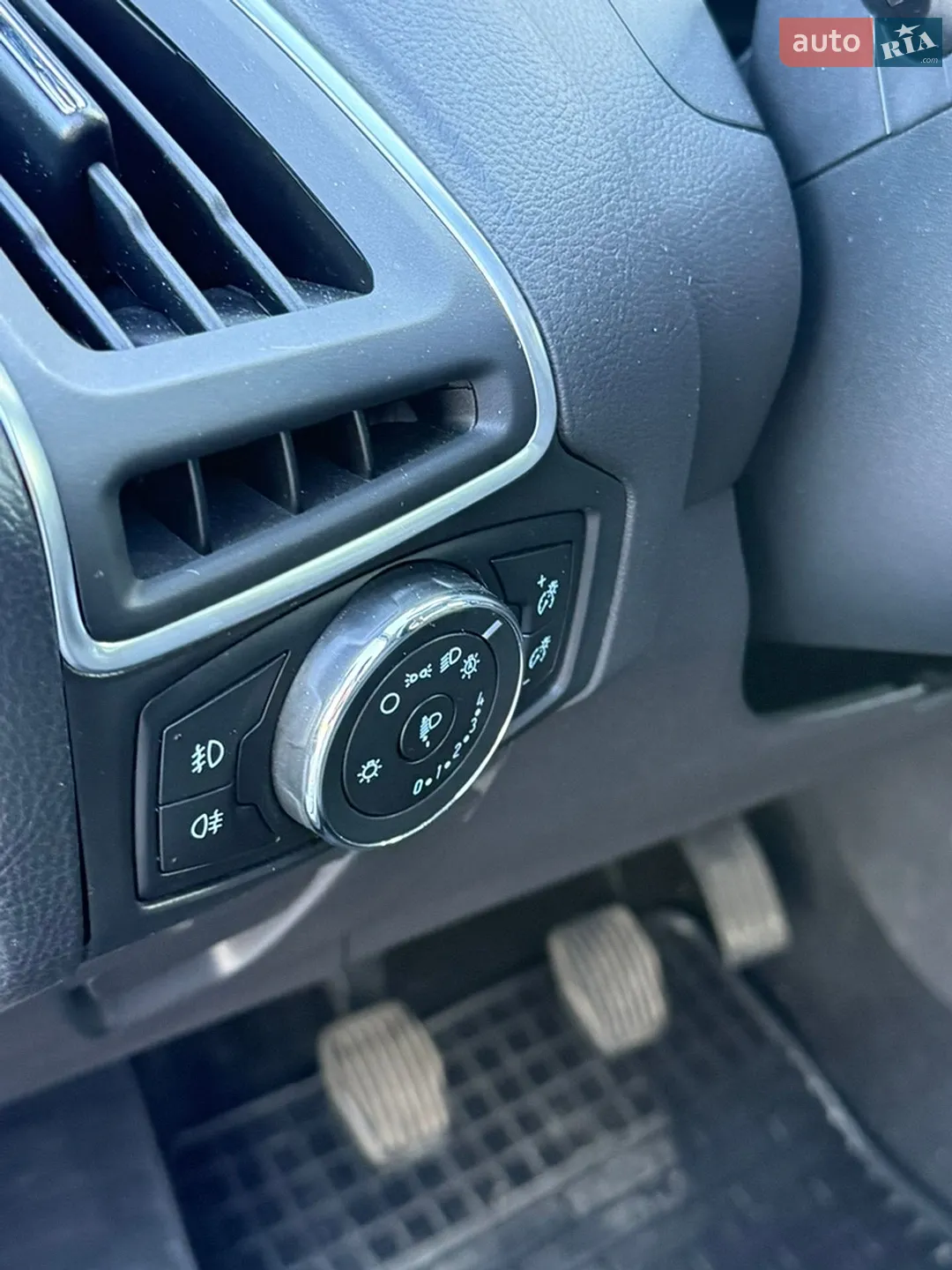 2013 Ford Focus - мініатюра 27