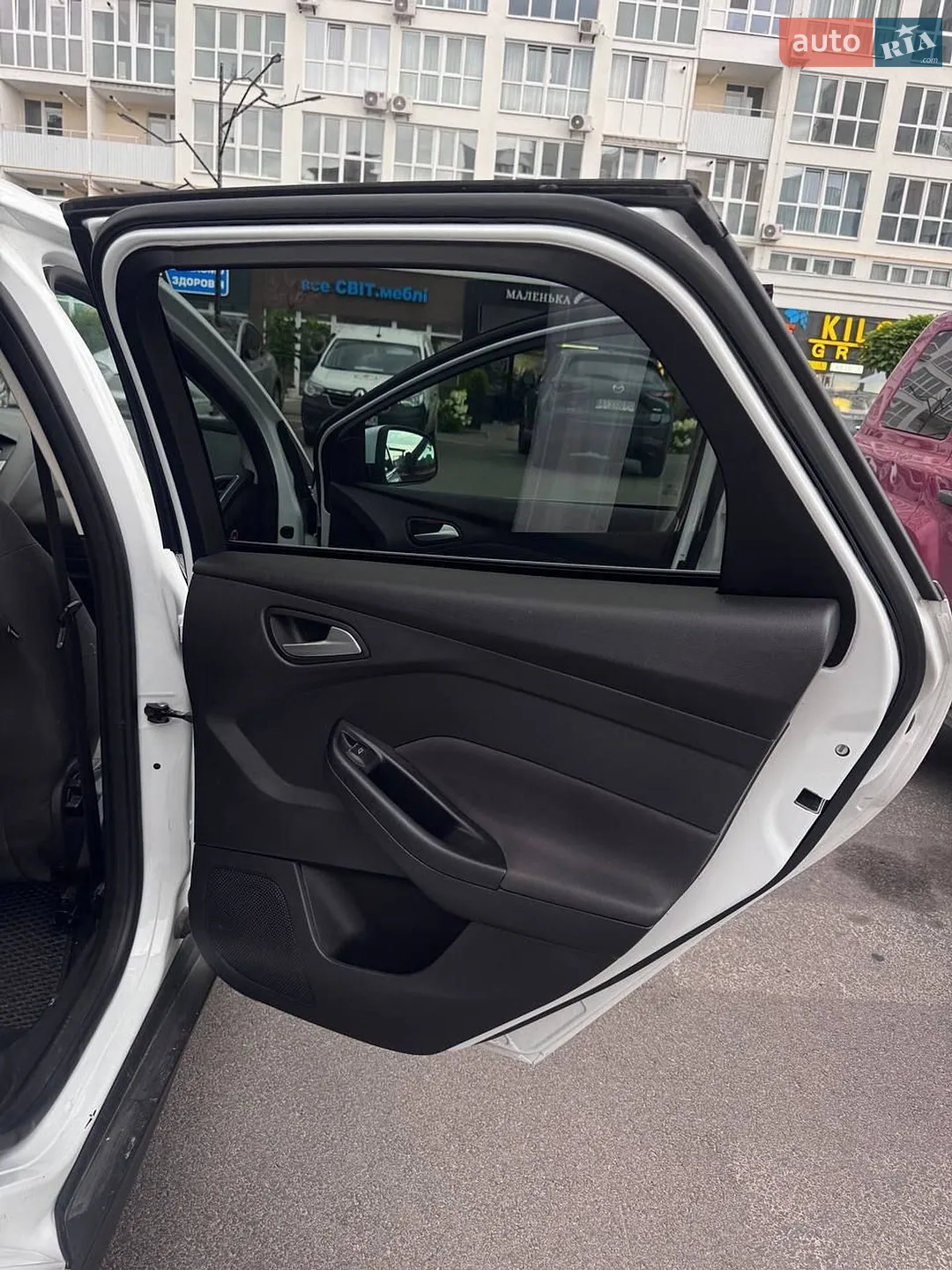 2011 Ford Focus - мініатюра 9