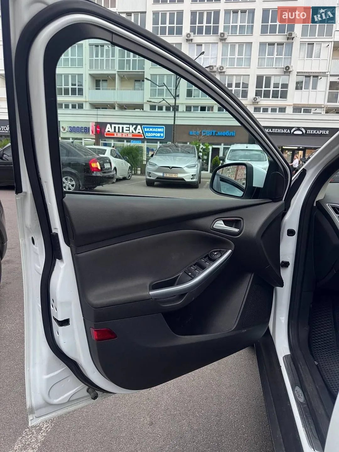 2011 Ford Focus - мініатюра 8