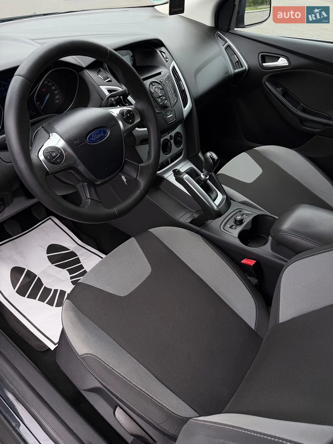 2012 Ford Focus - мініатюра 12