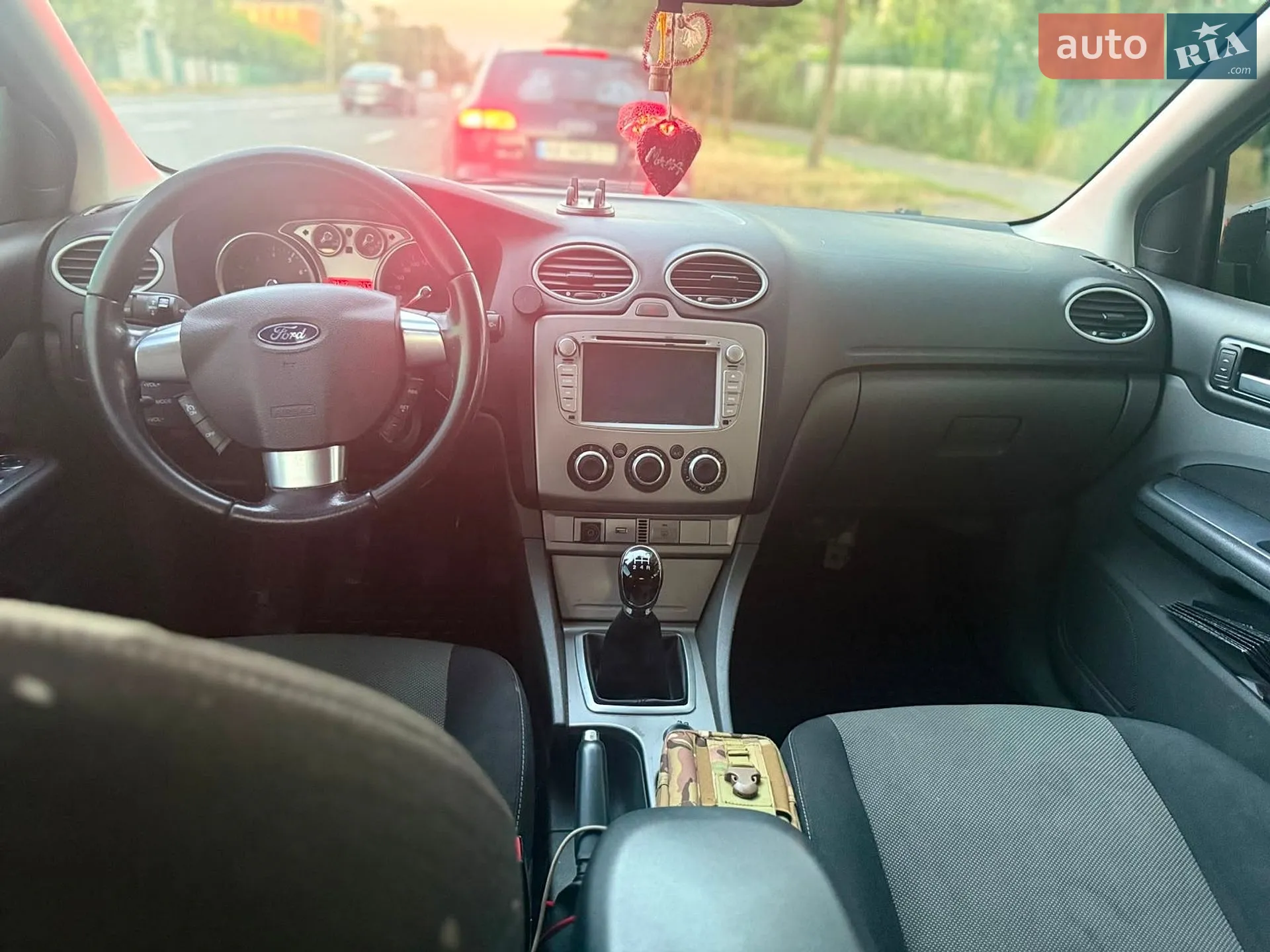 2010 Ford Focus - мініатюра 3