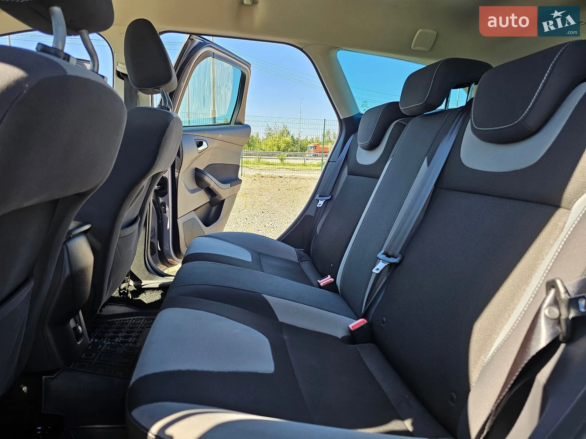 2012 Ford Focus - мініатюра 36