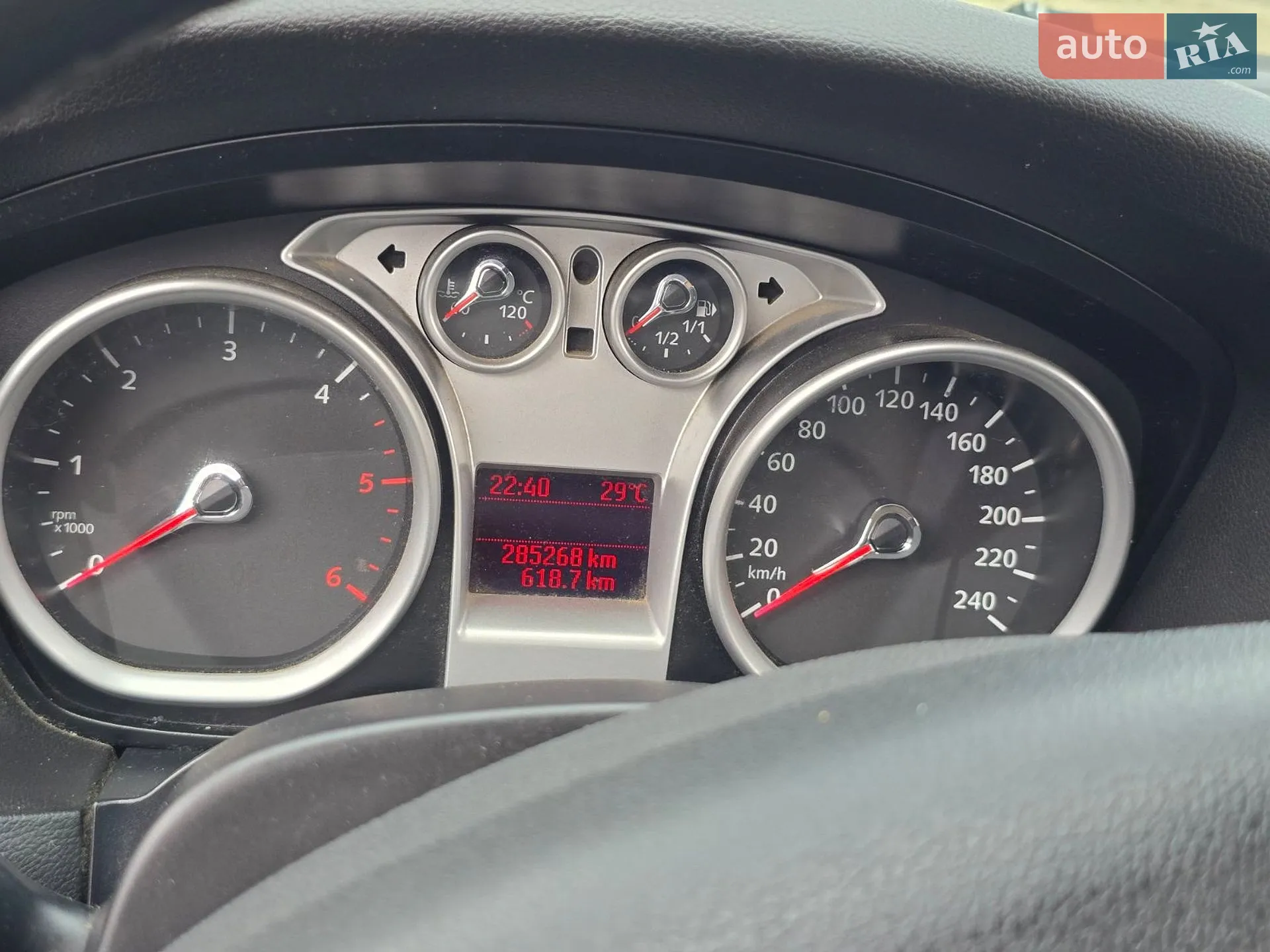 2010 Ford Focus - мініатюра 20