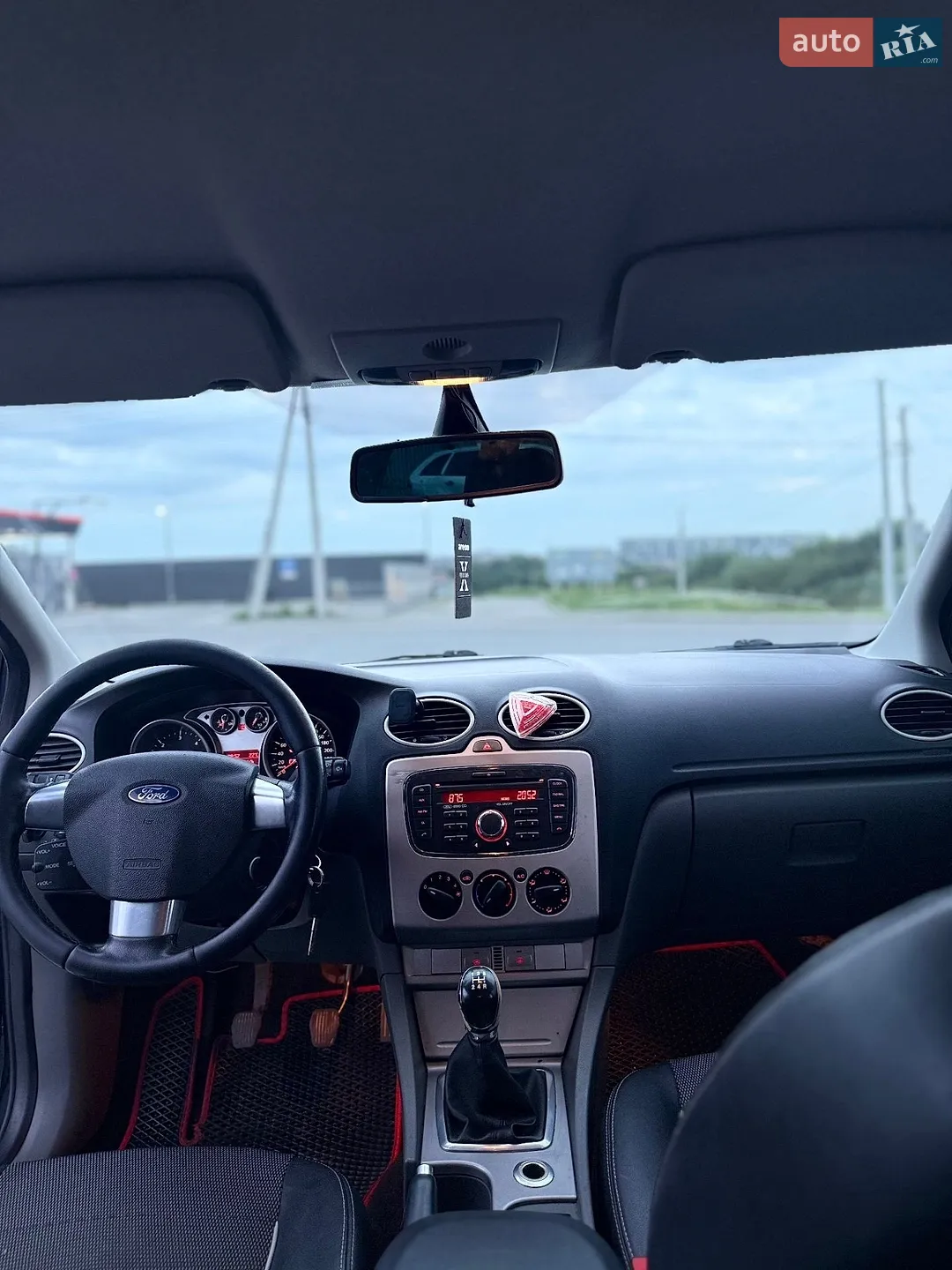 2010 Ford Focus - мініатюра 12