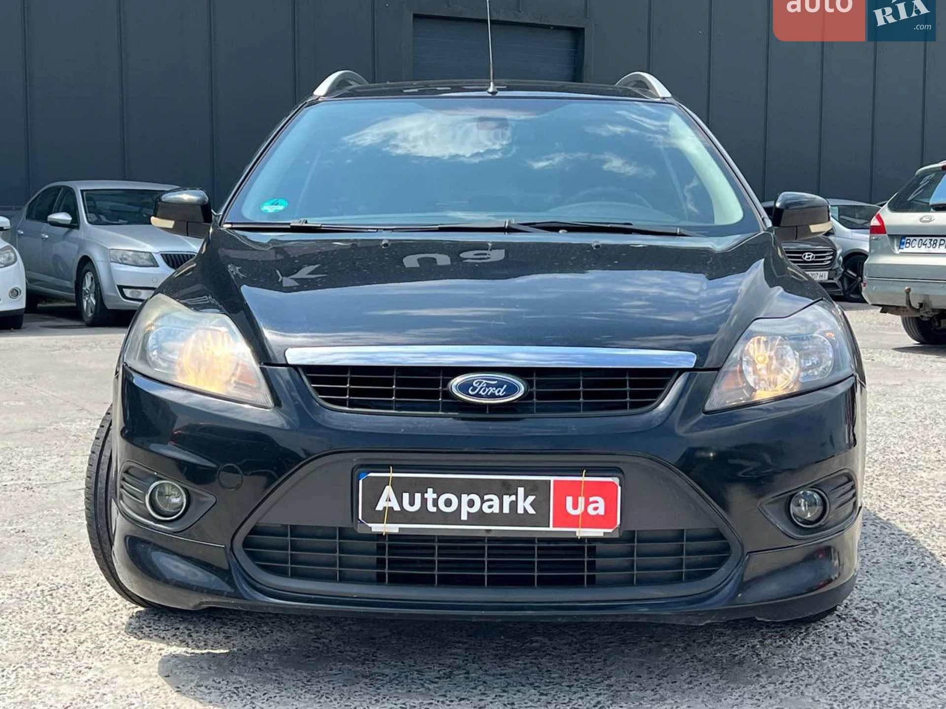 2010 Ford Focus - мініатюра 2