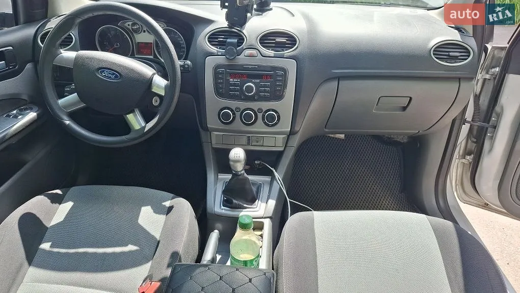 2010 Ford Focus - мініатюра 15