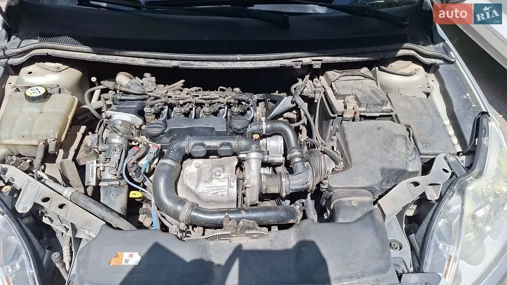 2010 Ford Focus - мініатюра 16