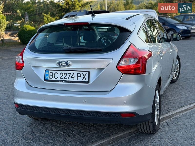 Хэтчбек Ford Focus 2012 в Золочеве