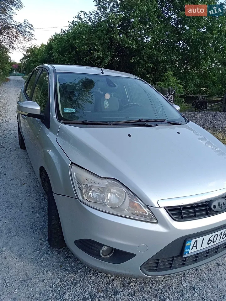 2010 Ford Focus - мініатюра 7