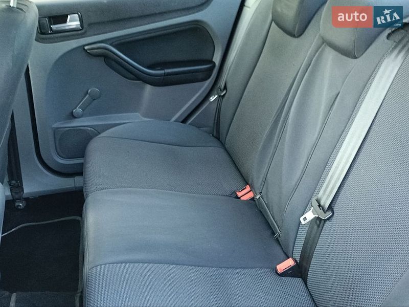 Седан Ford Focus 2011 в Софіївській Борщагівці