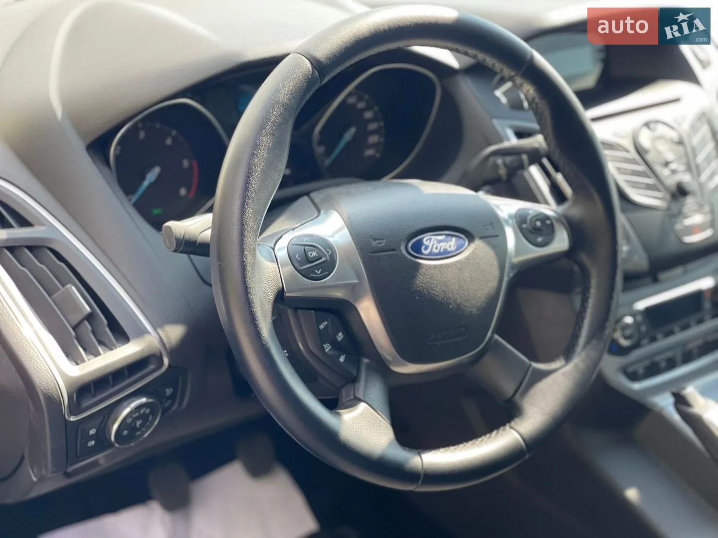 2011 Ford Focus - мініатюра 28