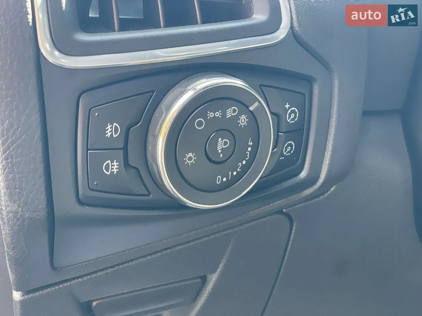2011 Ford Focus - мініатюра 30