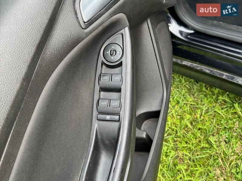 Седан Ford Focus 2016 в Богуславе