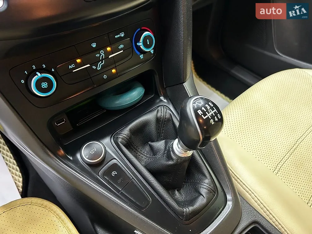 2016 Ford Focus - мініатюра 21