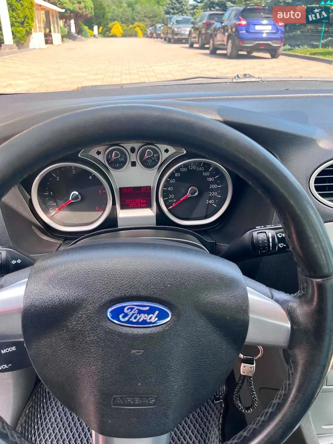 2010 Ford Focus - мініатюра 8