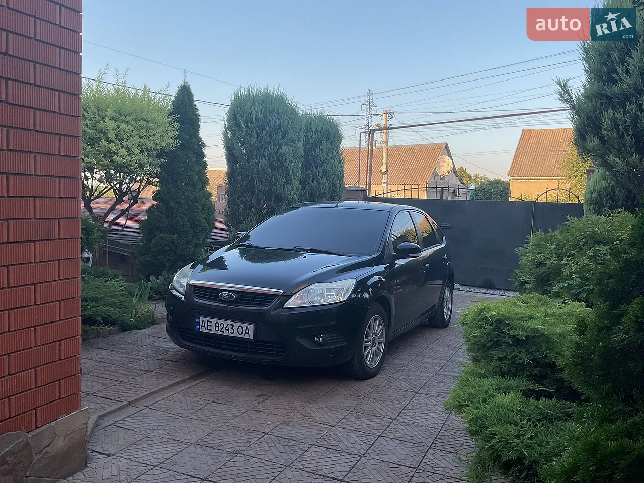 2010 Ford Focus - мініатюра 9