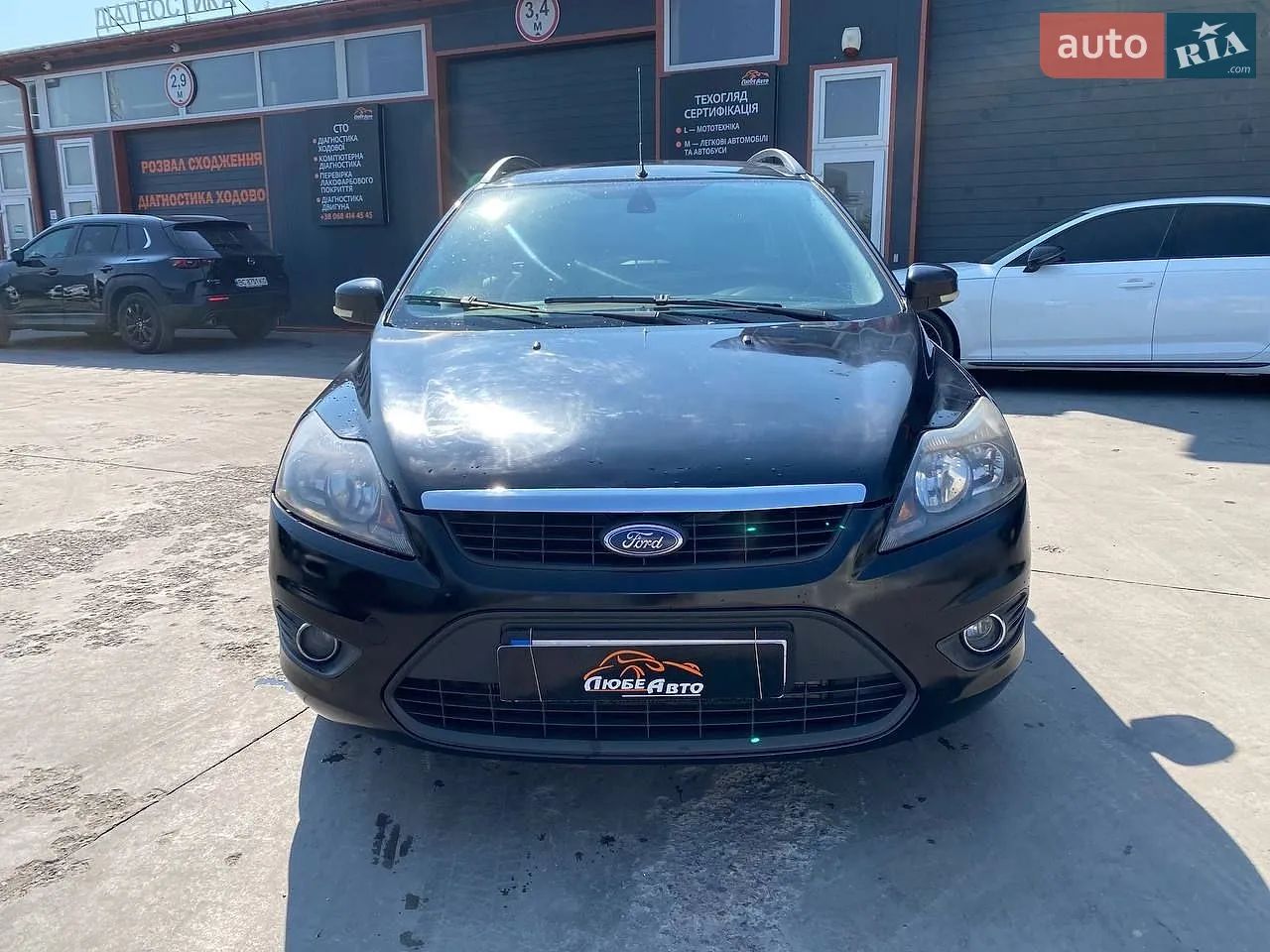2010 Ford Focus - мініатюра 2