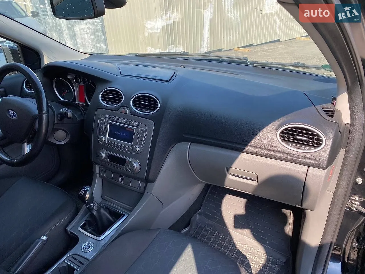 2010 Ford Focus - мініатюра 9