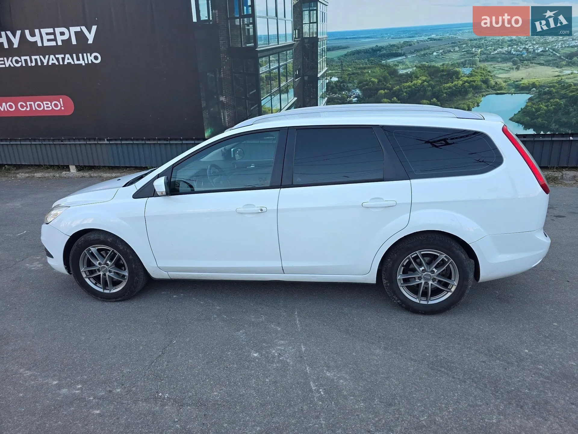 2010 Ford Focus - мініатюра 3