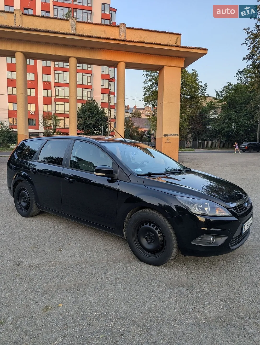 2010 Ford Focus - мініатюра 2