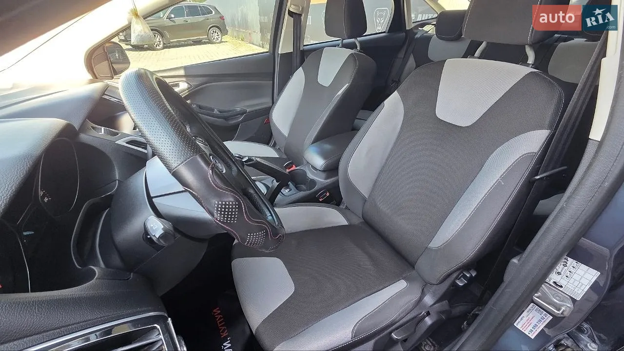 2012 Ford Focus - мініатюра 17